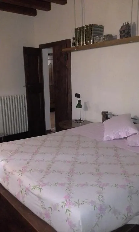 *** Couette-café B&B Ai Tre Confini Monzambano Italie